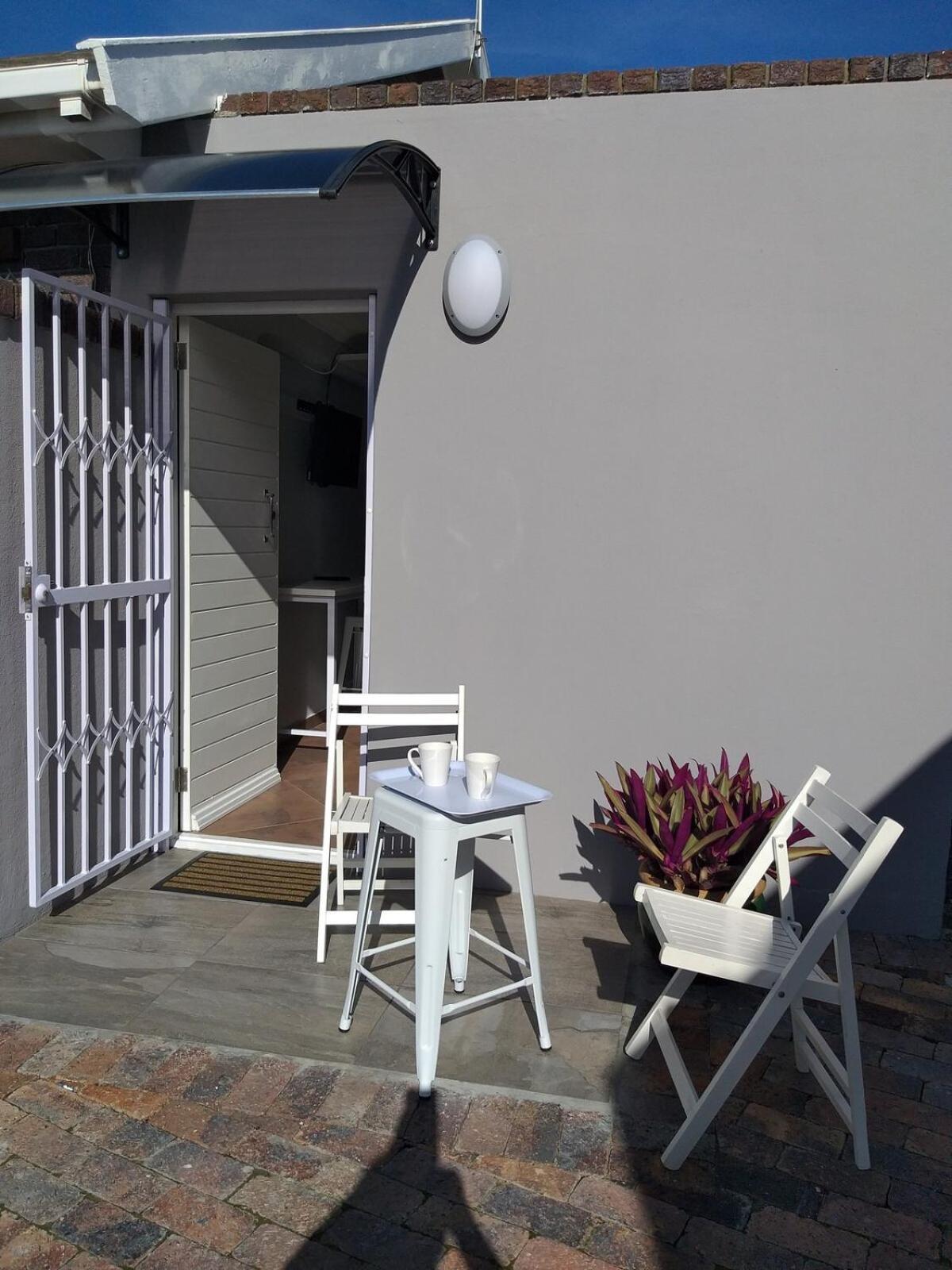 1 Bedroom * Cape Town