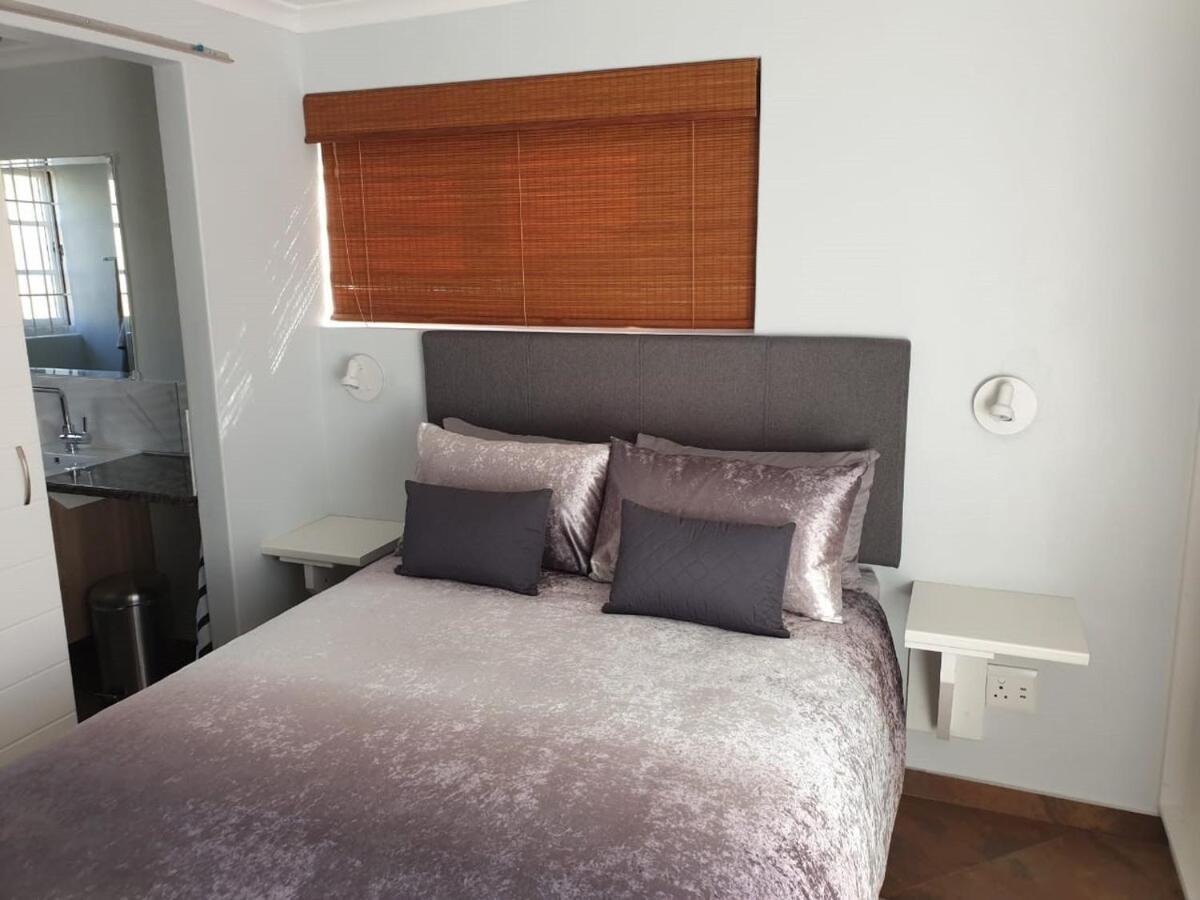 Apartment 1 Bedroom Cape Town